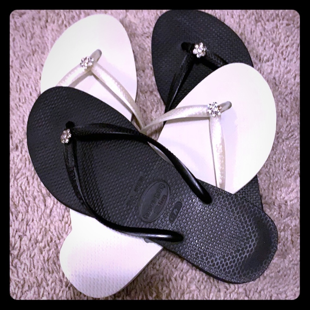 Havaianas Slim with Flower Crystal Embellishment